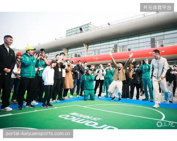 F1上海站的围场（PaddockClub）通过采用超过70%的预制化物流模块，将搭建时间缩减了3天